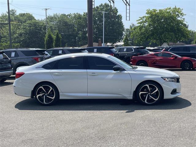 Photo of 2022 Platinum White Pearl Honda Accord