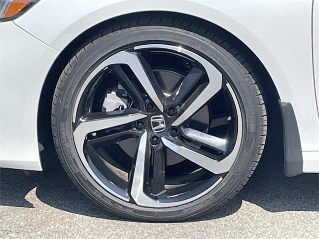 Photo of 2022 Platinum White Pearl Honda Accord