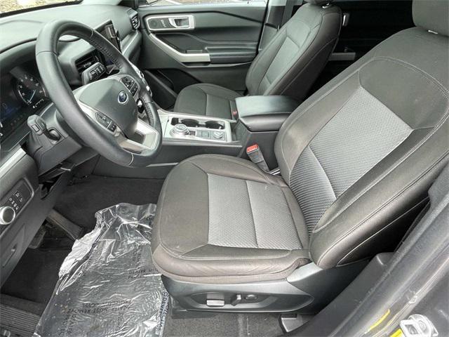 Photo of 2022 Gray Metallic Ford Explorer