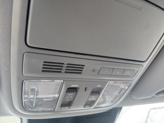 Photo of 2022 Lunar Silver Metallic Honda CR-V