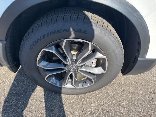 Photo of 2022 Platinum White Pearl Honda CR-V