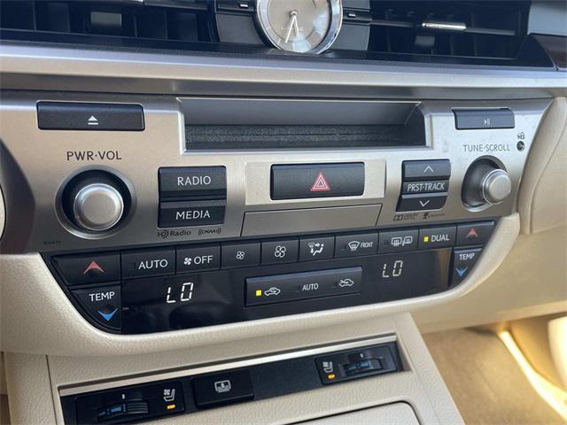 Photo of 2015 Satin Cashmere Metallic Lexus ES 350