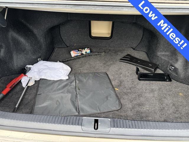 Photo of 2015 Satin Cashmere Metallic Lexus ES 350