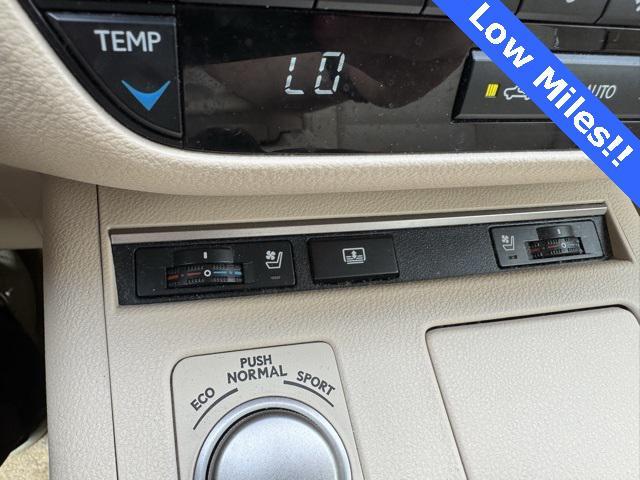 Photo of 2015 Satin Cashmere Metallic Lexus ES 350