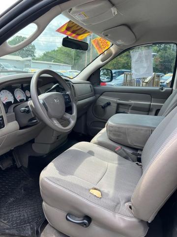 Photo of 2005 Light Almond Pearl Metallic Clearcoat Dodge Ram 1500