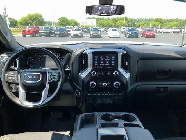 Photo of 2023 Summit White GMC Sierra 2500