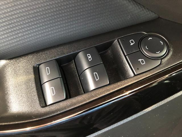 Photo of 2025 Summit White Chevrolet Equinox