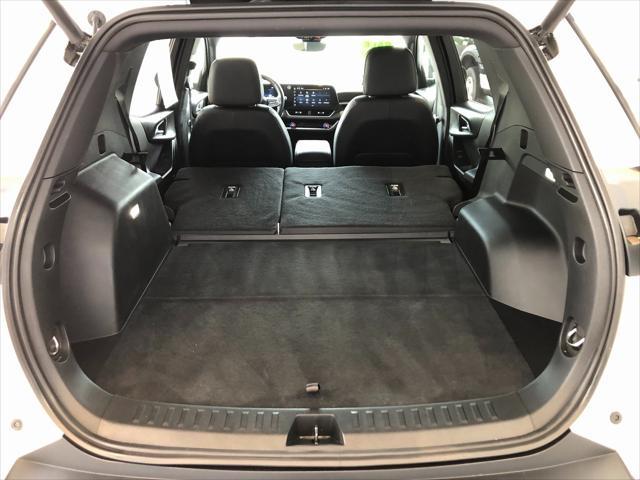 Photo of 2025 Summit White Chevrolet Equinox