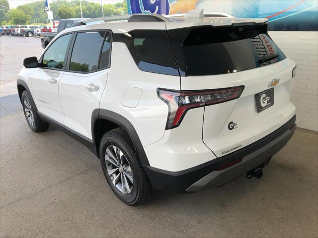 Photo of 2025 Summit White Chevrolet Equinox