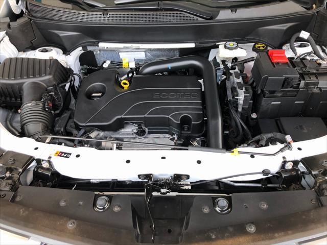 Photo of 2025 Summit White Chevrolet Equinox