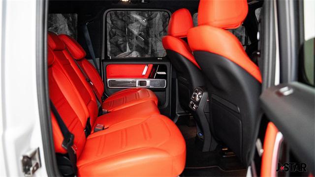 Photo of 2025 White Mercedes-Benz G-Class