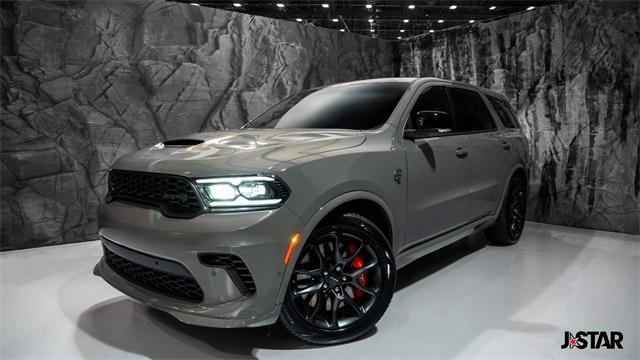 Photo of 2025 Destroyer Gray Clearcoat Dodge Durango