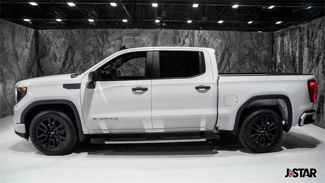 Photo of 2024 Summit White GMC Sierra 1500
