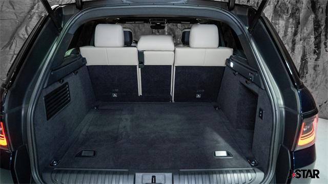 Photo of 2022 Portofino Blue Metallic Land Rover Range Rover Sport