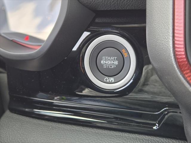 Photo of 2025 Bright White Clearcoat RAM 1500