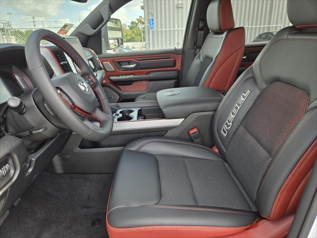 Photo of 2025 Bright White Clearcoat RAM 1500