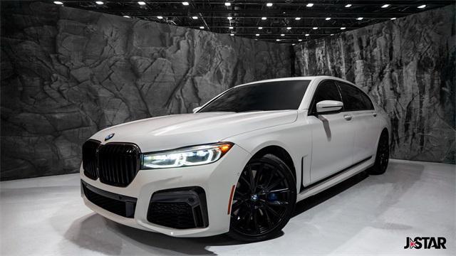 2022 BMW 740