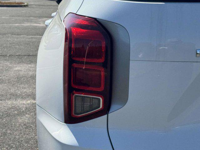 Photo of 2022 Hyper White Hyundai PALISADE