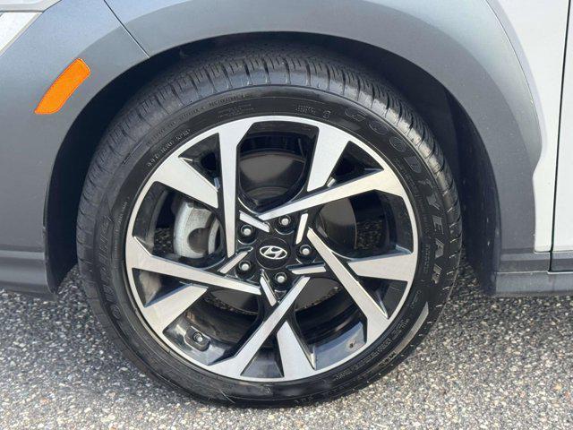 Photo of 2023 Cyber Silver Hyundai KONA
