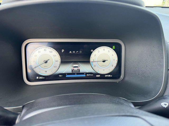 Photo of 2023 Cyber Silver Hyundai KONA