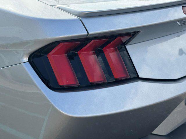 Photo of 2024 Iconic Silver Metallic Ford Mustang