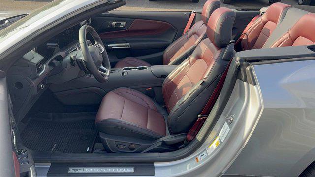 Photo of 2024 Iconic Silver Metallic Ford Mustang