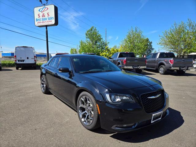 2017 Chrysler 300