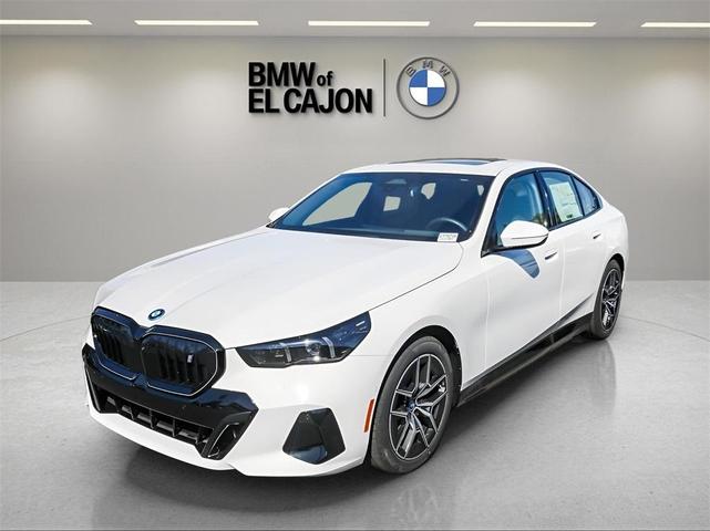 Photo of 2025 Alpine White BMW i5