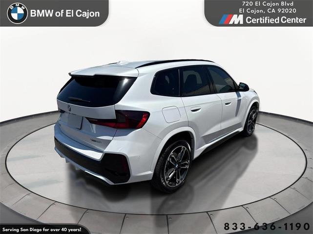 Photo of 2023 Mineral White Metallic BMW X1