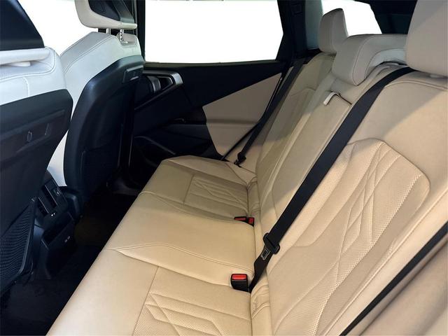 Photo of 2026 Alpine White BMW X3