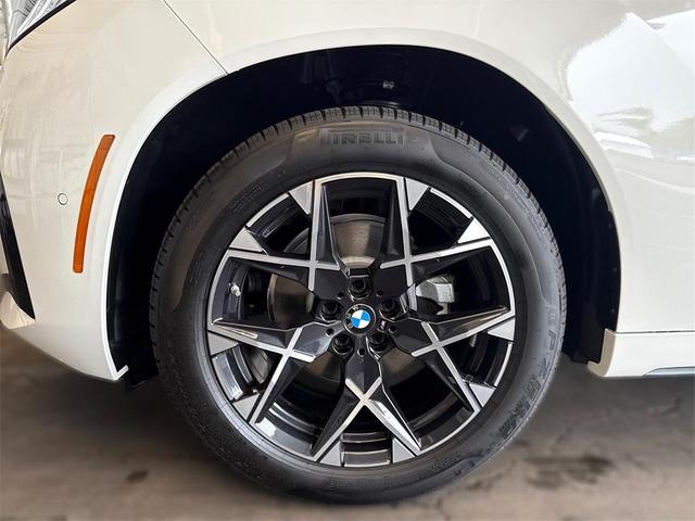 Photo of 2026 Alpine White BMW X3