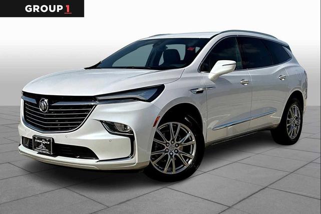 Photo of 2024 White Frost Tricoat Buick Enclave