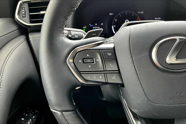 Photo of 2025 Eminent White Pearl Lexus LX 700h