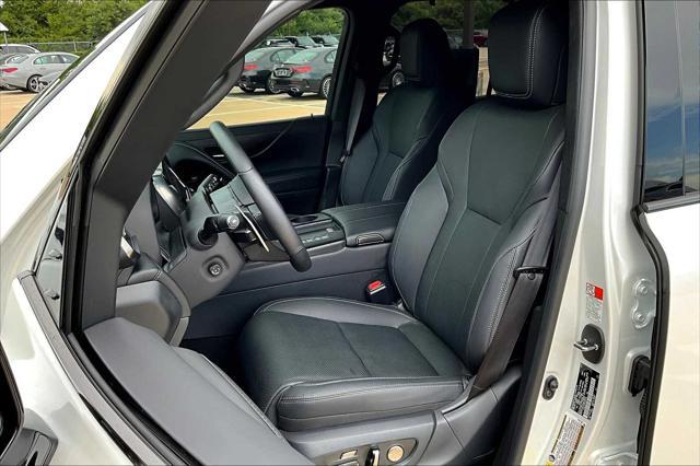 Photo of 2025 Eminent White Pearl Lexus LX 700h