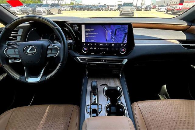 Photo of 2023 Iridium Lexus RX 350