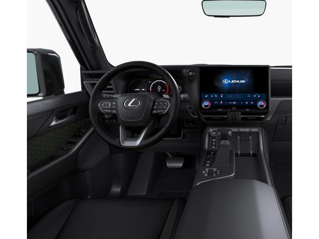 Photo of 2025 Eminent White Pearl Lexus GX 550