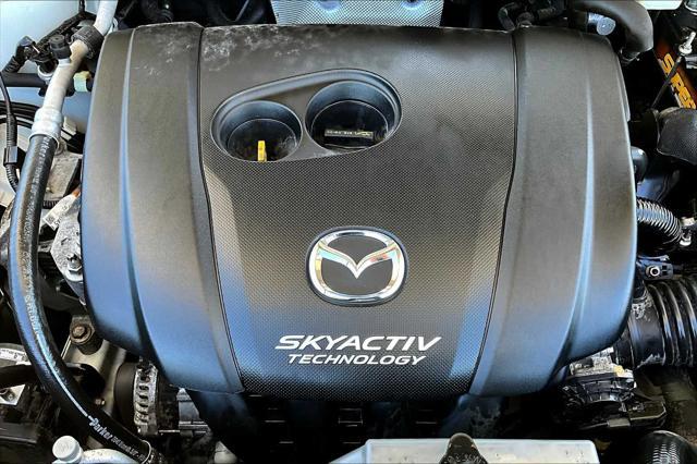 Photo of 2016 Crystal White Pearl Mica Mazda CX-5