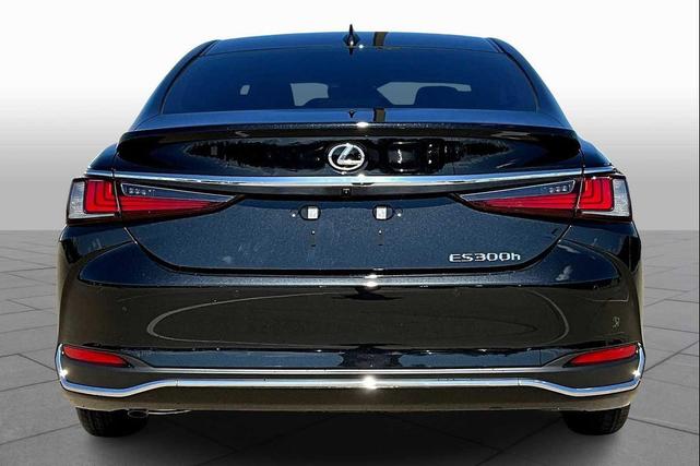 Photo of 2025  Lexus ES 300h