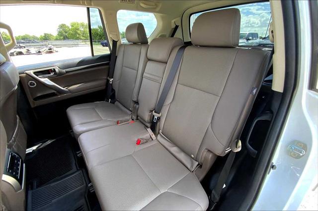 Photo of 2022 Starfire Pearl Lexus GX 460