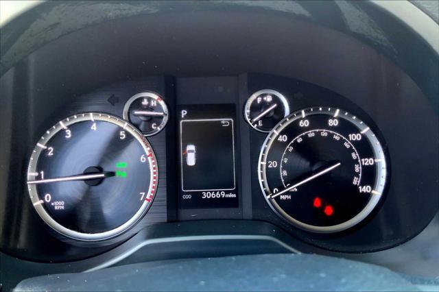 Photo of 2022 Starfire Pearl Lexus GX 460