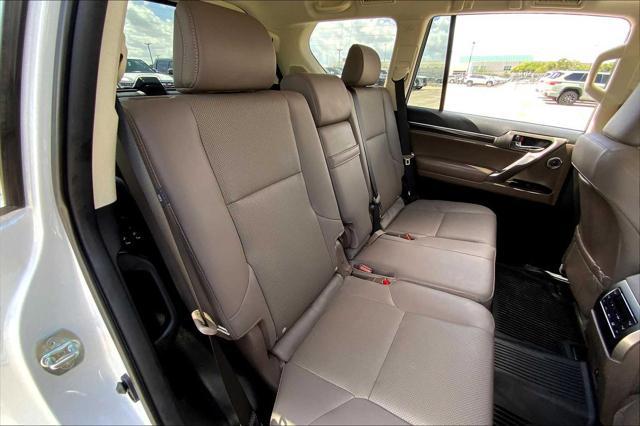Photo of 2022 Starfire Pearl Lexus GX 460