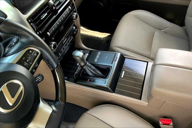Photo of 2022 Starfire Pearl Lexus GX 460