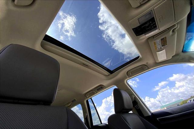 Photo of 2022 Starfire Pearl Lexus GX 460