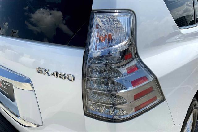 Photo of 2022 Starfire Pearl Lexus GX 460