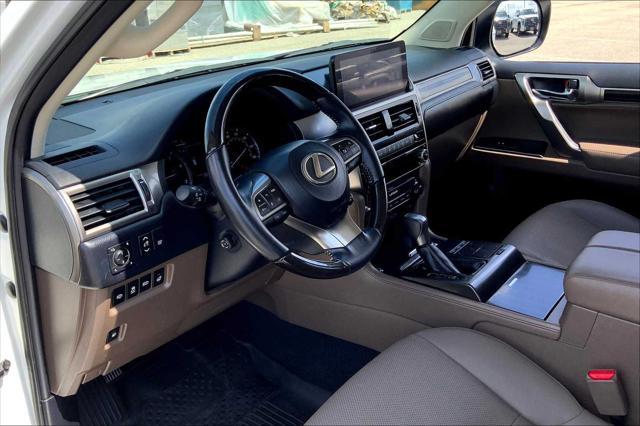 Photo of 2022 Starfire Pearl Lexus GX 460