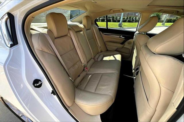 Photo of 2014 Bellanova White Pearl Acura TL