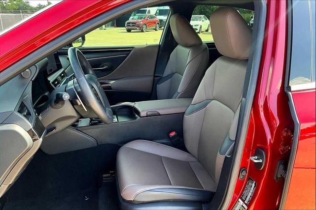 Photo of 2023 Matador Red Mica Lexus ES 350