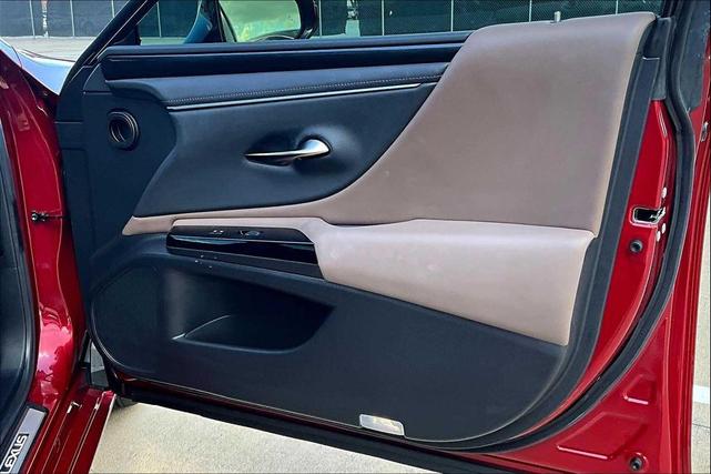 Photo of 2023 Matador Red Mica Lexus ES 350