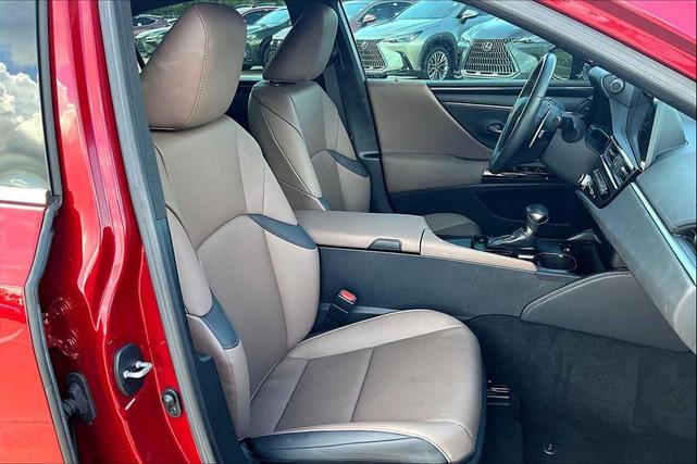Photo of 2023 Matador Red Mica Lexus ES 350