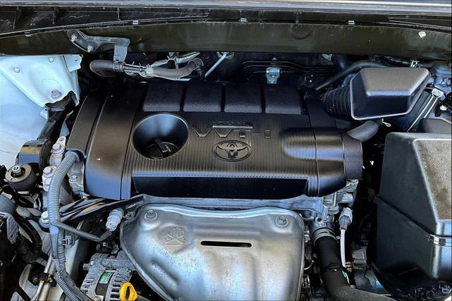 Photo of 2019 Blizzard Pearl Toyota Highlander